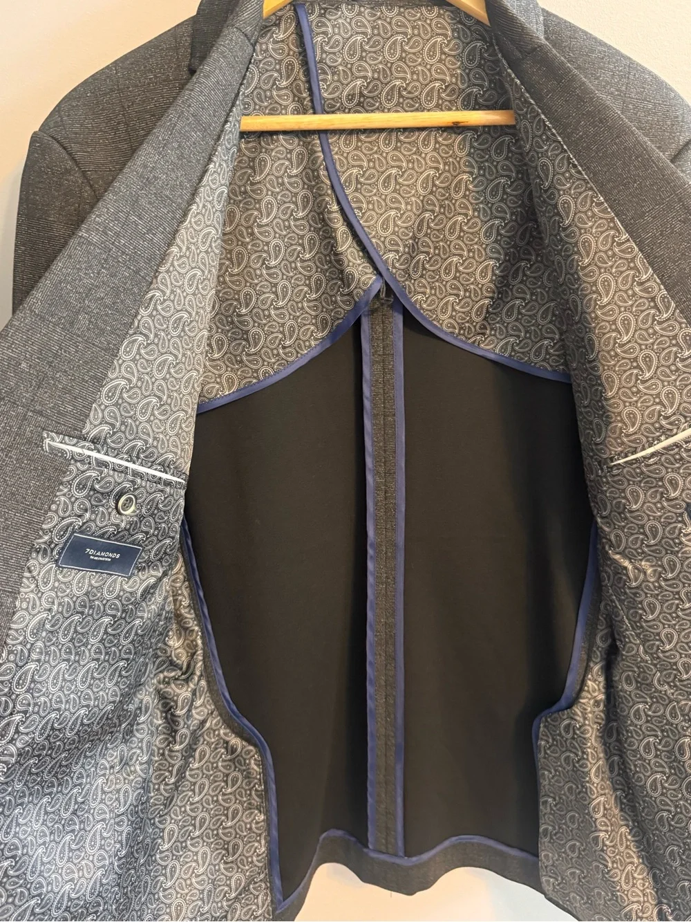 7 Diamonds Clayton Men’s Charcoal Plaid Blazer Sport Coat Large